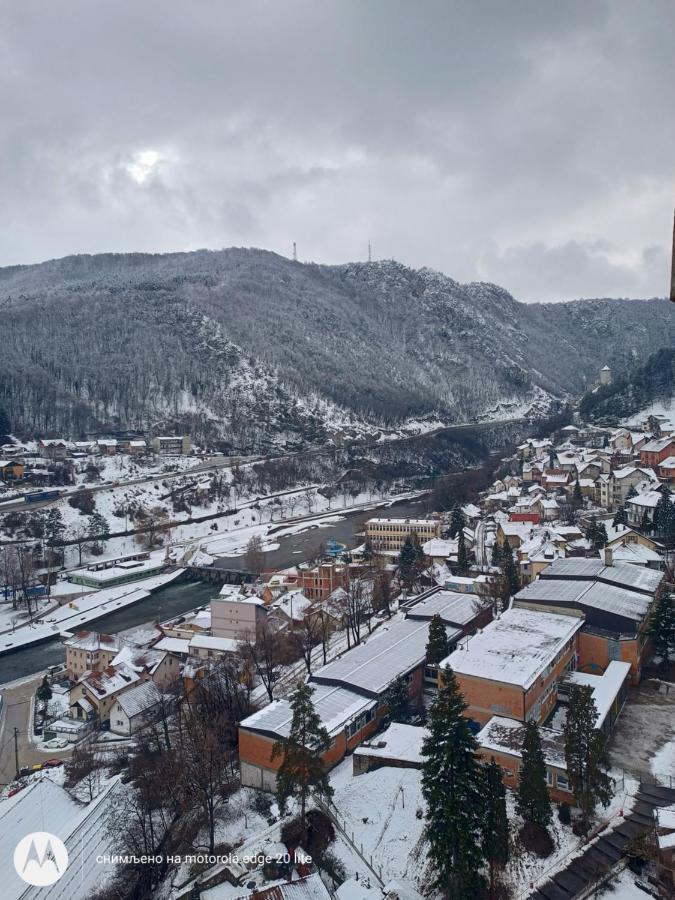 Stan Na Dan Im Appartement Užice Buitenkant foto