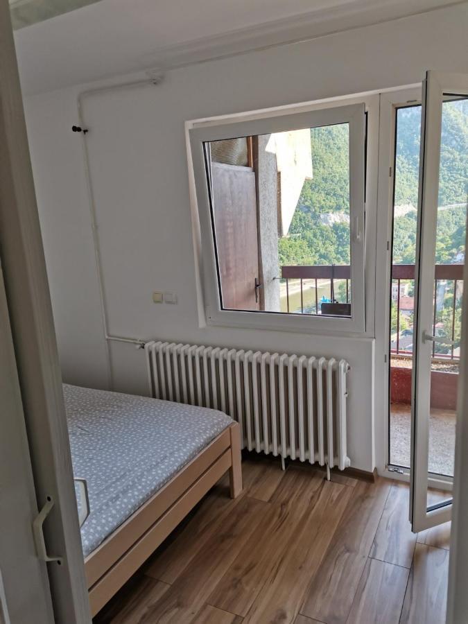 Stan Na Dan Im Appartement Užice Buitenkant foto