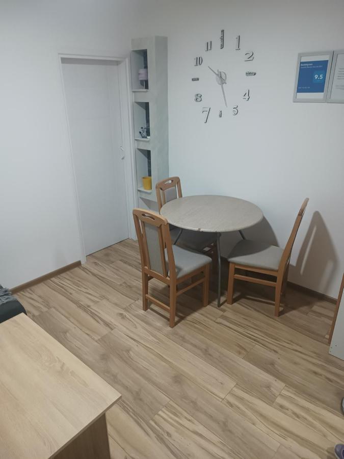 Stan Na Dan Im Appartement Užice Buitenkant foto